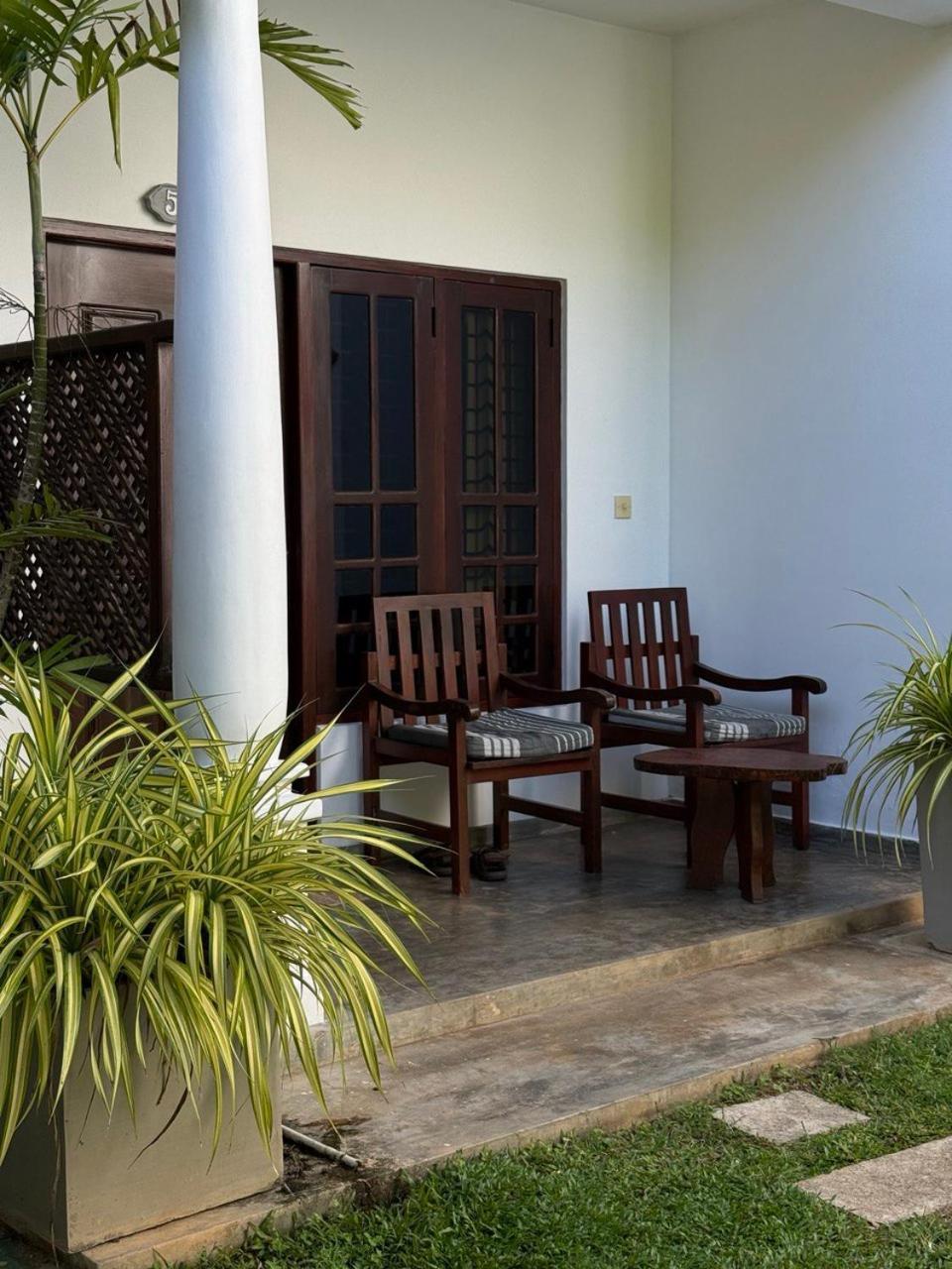 Riverside Cabanas Mirissa Luaran gambar